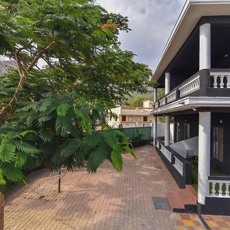 Empyrean Stay Ll 3Bhk Ll Jaguar Villa Ll Ac Ll Pvt Pool Ll Luxury 罗纳瓦拉 外观 照片